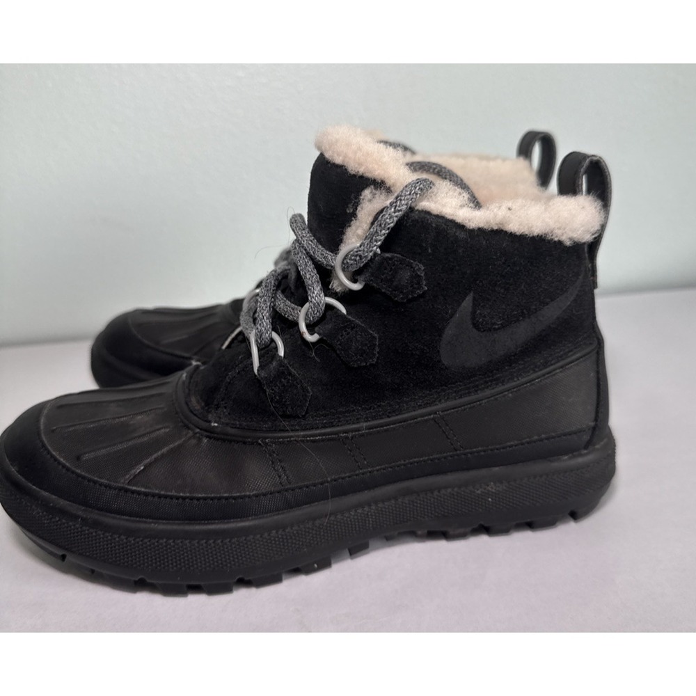 Nike‎ Woodside Chukka 2 Black Anthracite Winter Boot 537345-001 Women 6